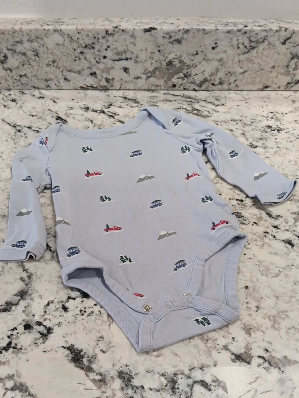 Gap 6- 12 Month Light Blue Long-Sleeve Baby One-Piece Bodysuit with Car Print